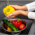 Лето без отравлений: как безопасно хранить и готовить продукты